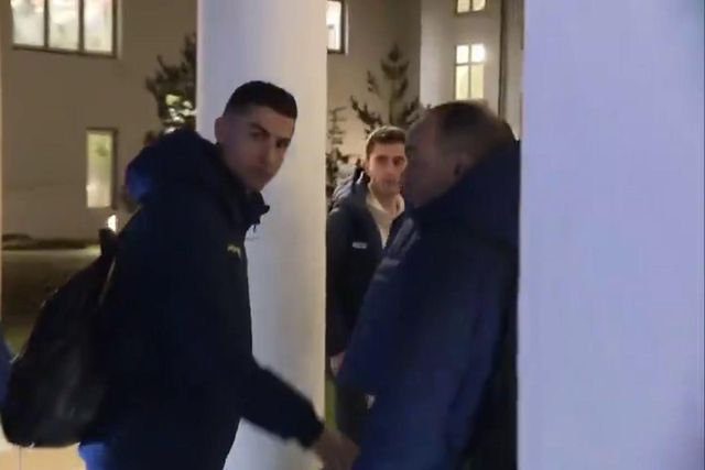 Ronaldo reagiu assim após ver criança desesperada por uma 'selfie' (vídeo)