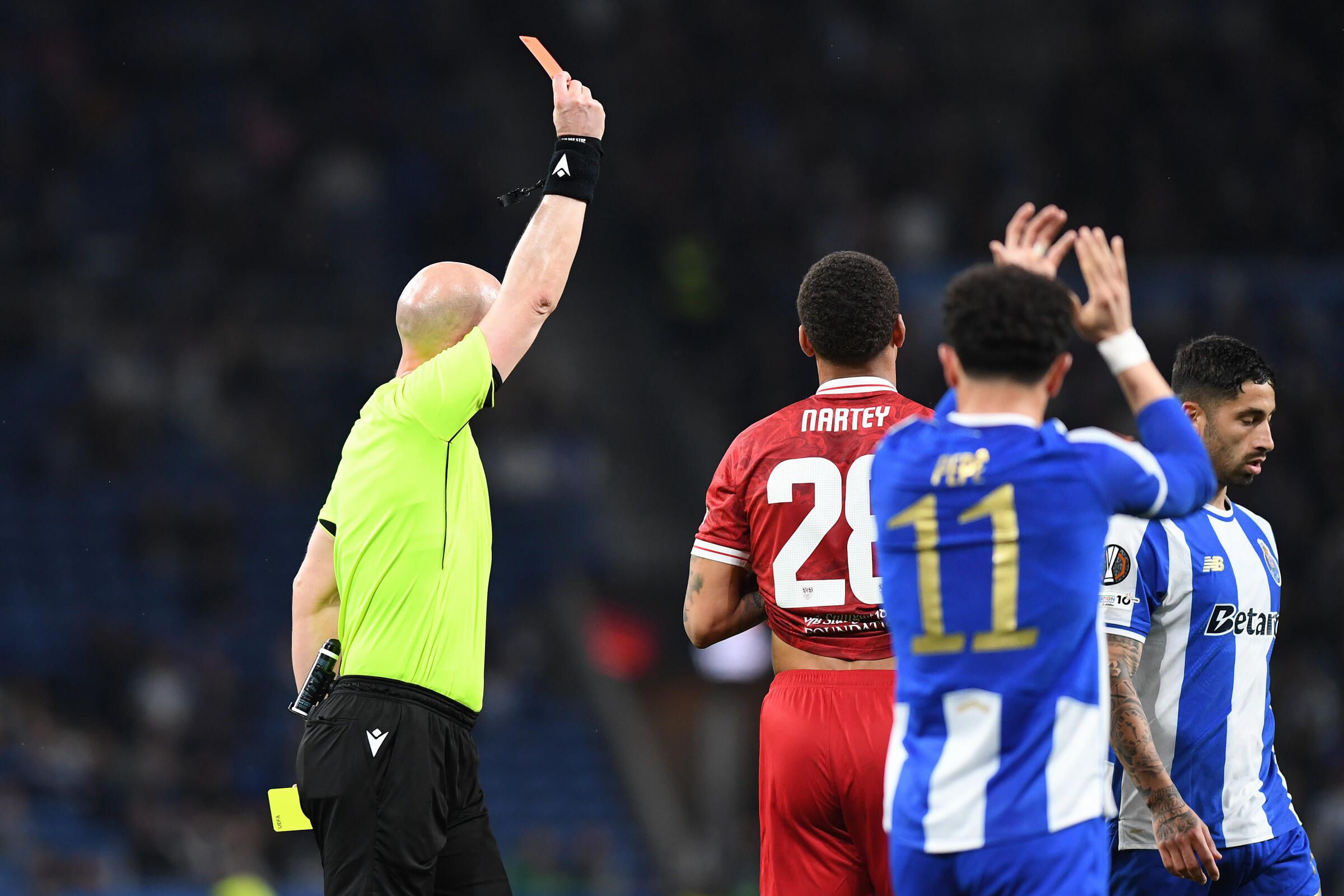 Nikolas Nartey foi expulso por acumulação de amarelos  (Foto: Rogério Ferreira/Kapta+)