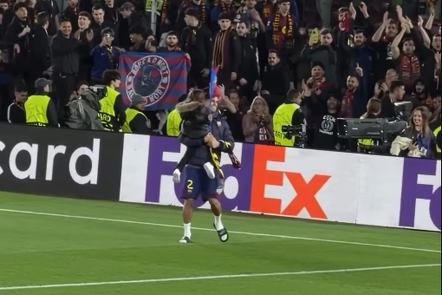 Cancelo, a filha e os adeptos 'blaugrana' - Foto: instagram/danielalexmachado