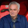 José Mourinho, treinador do Bnenfica (foto: Imago)