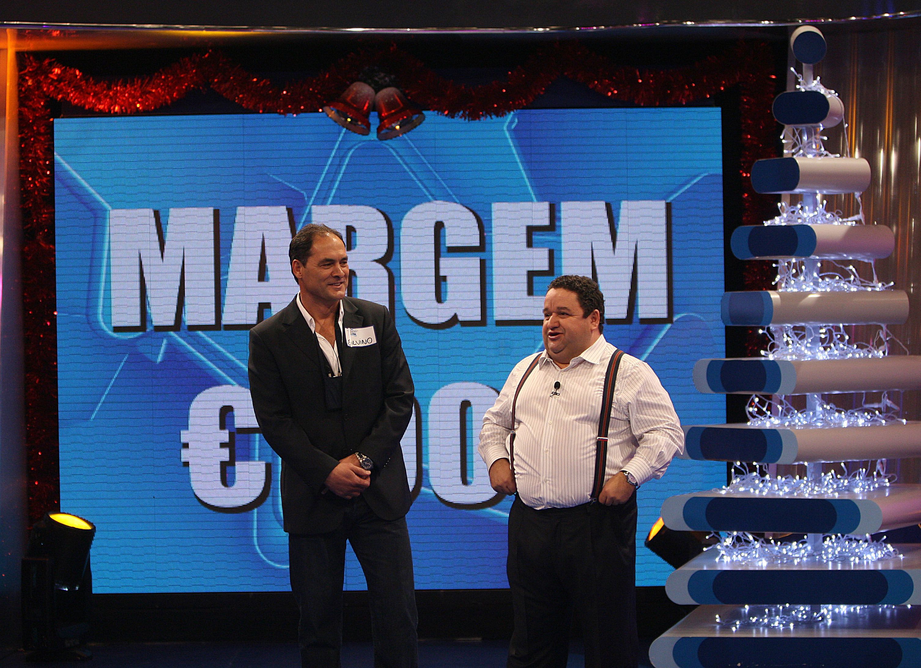 Em 2007, com Fernando Mendes, no Preço Certo  — Foto A BOLA