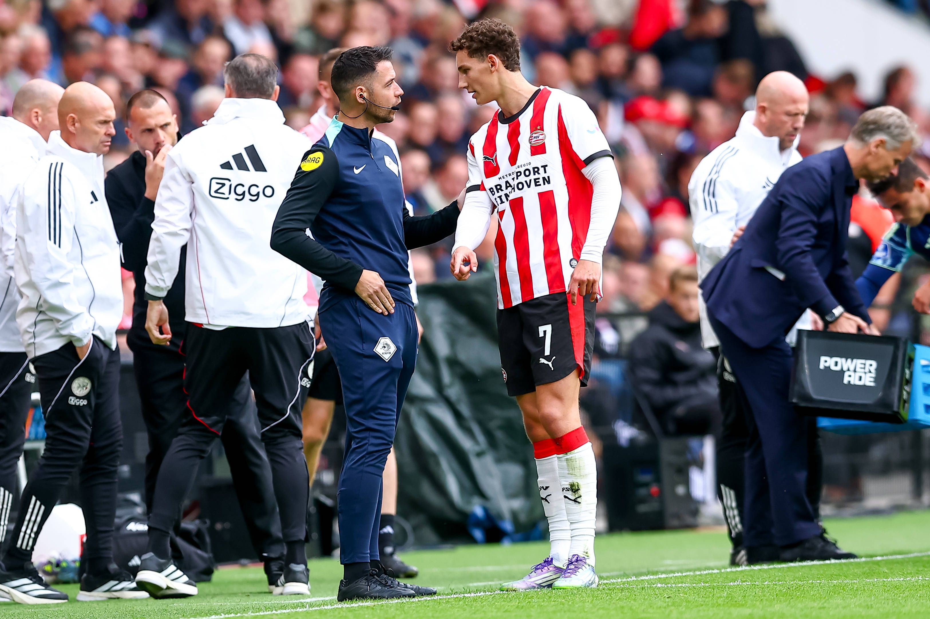 Ruben van Bommel joga no PSV e é filho de Mark van Bommel, ex-internacional pelos Países Baixos