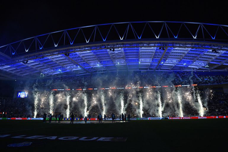 Espetáculo no Dragão antes do apito inicial (Foto: Rogério Ferreira/Kapta+)