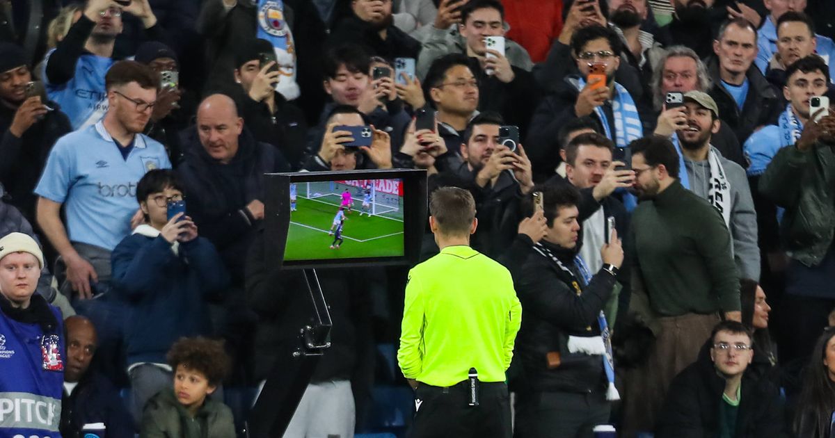 VAR na Premier League? Adeptos ingleses expressam opinião clara