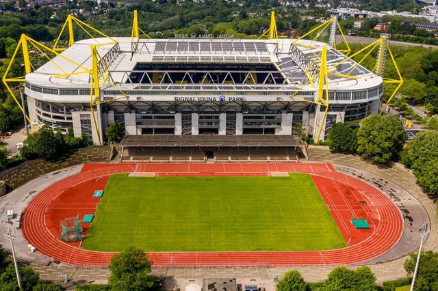 Estádio Rote Erde, em Dortmund, na Alemanha (foto: SL Benfica)
