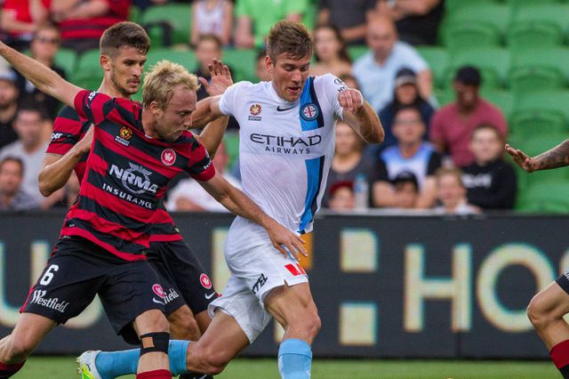 Erik Paartalu, jogador de futebol australiano