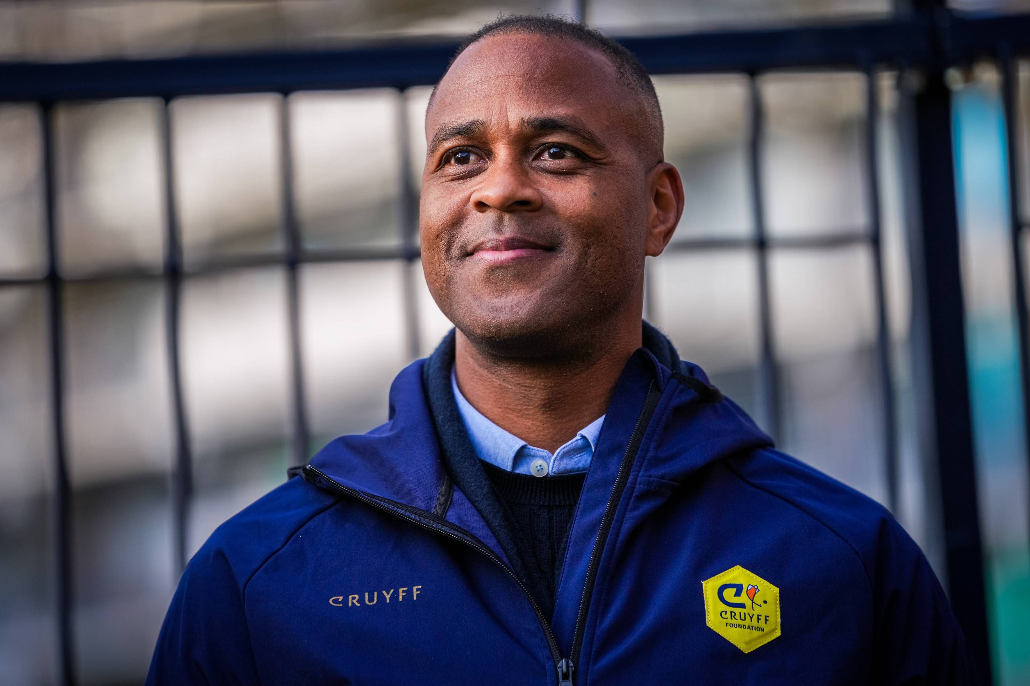 Patrick Kluivert, antigo internacional pelos Países Baixos, é pai de quatro futebolistas. Dois atuam em grandes campeonatos. Justin está no Bournemouth e Ruben (ex-Casa Pia) no Lyon
