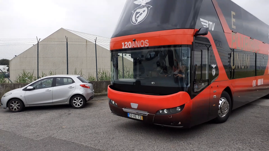 Chegada do Benfica a Lisboa depois de eliminação na Liga Europa