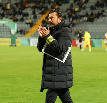 Oficial: Carlos Fangueiro abandona Paços de Ferreira