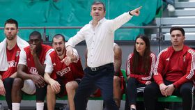 Benfica-Ovarense: «Queremos fechar a meia-final no terceiro jogo», avisa Norberto Alves