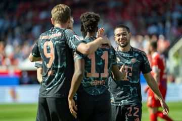 Bundesliga: Bayern passeia rumo ao título com assistência de Guerreiro