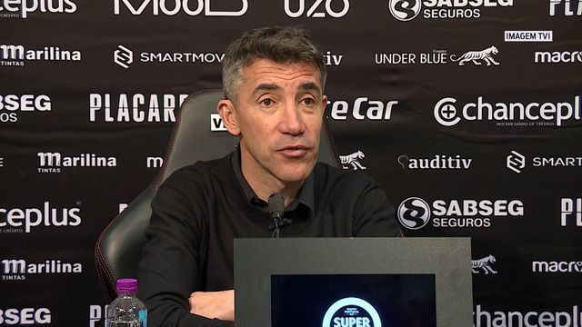 'Hat trick' ao Barcelona mudou Pavlidis? Bruno Lage esclarece