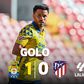 Árbitro desconfia, VAR confirma: Las Palmas vence Atlético no último segundo (vídeo)