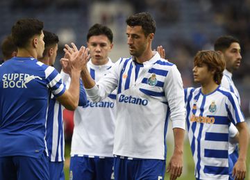 FC Porto: Marcano pondera terminar carreira no final da época