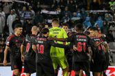Equipa do Benfica no final do jogo em Guimarães