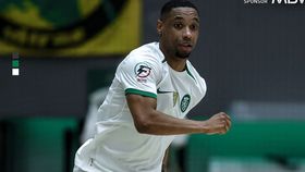 Sporting goleia nos Açores