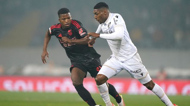 Florentino em ação frente ao Vitória de Guimarães