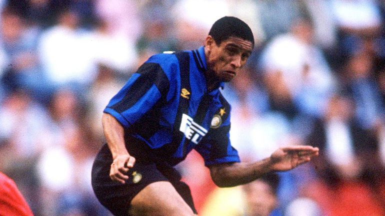 Roberto Carlos 'assinou' por 100 dólares: «Chamei um empregado...»