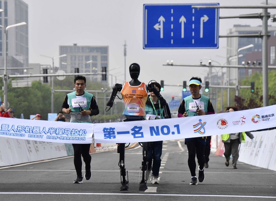 Robôs a correrem com humanos? Aconteceu na China
