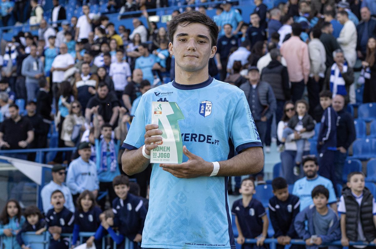Diogo Nascimento eleito melhor jogador da Liga 2 pelo quarto mês seguido