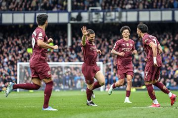 Matheus Nunes mantém Man. City na luta pela Champions