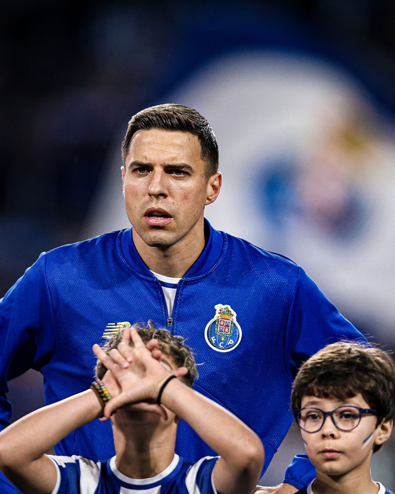 Jan Bednarek, defesa-central do FC Porto - Foto: LIGA PORTUGAL