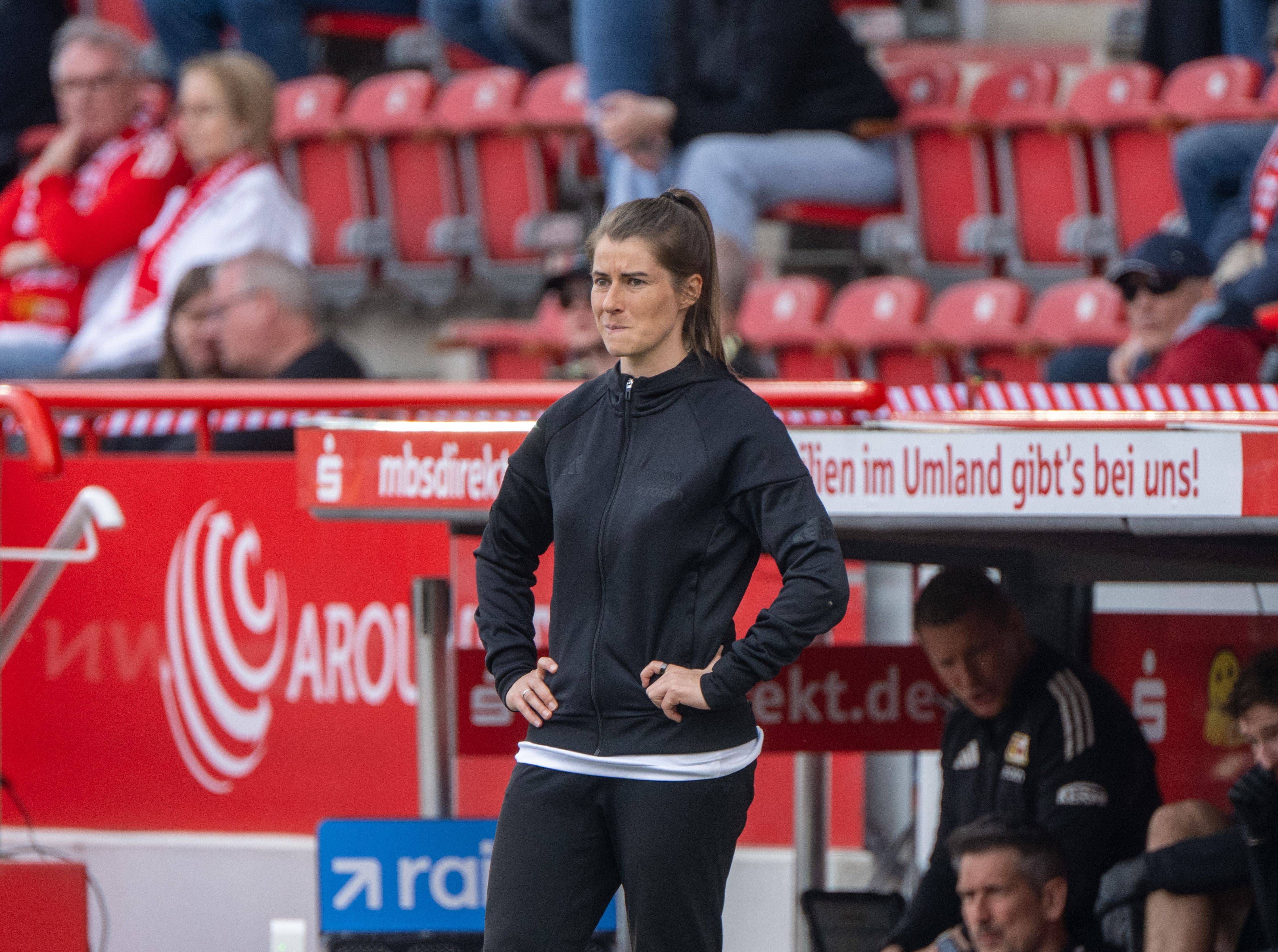 Estreia histórica de Marie-Louise Eta à frente do Union Berlin na Bundesliga - foto: Imago