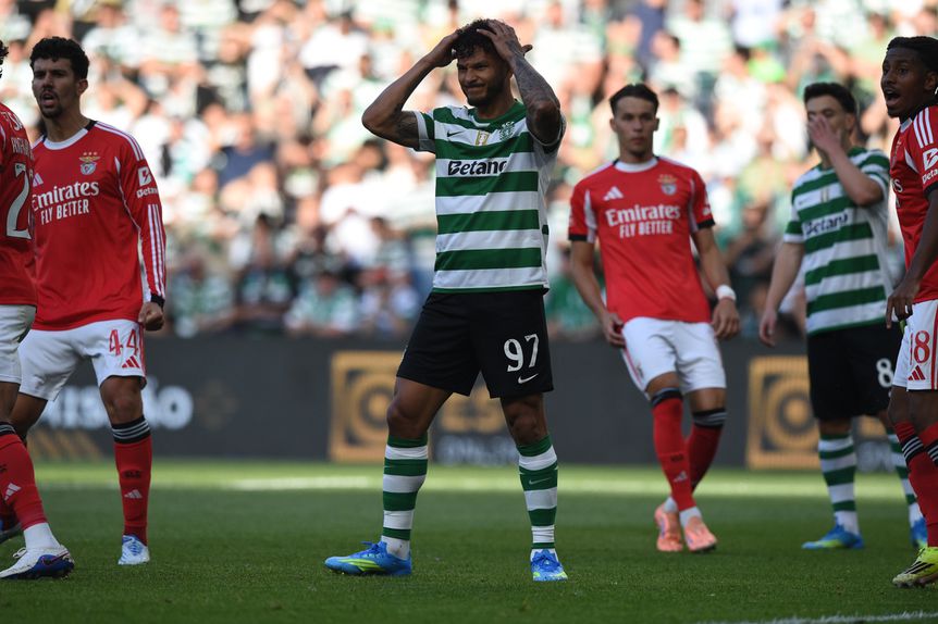 Luis Suárez desespera após falhar penálti frente ao Benfica - Foto: Sérgio Miguel Santos