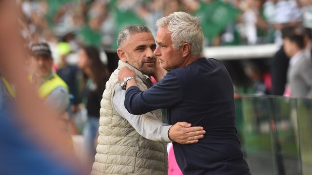 Rui Borges e José Mourinho antes do início do dérbi - Foto: Miguel Nunes