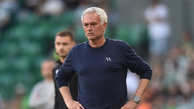 José Mourinho, treinador do Benfica, no jogo frente ao Sporting em Alvalade - Foto: Miguel Nunes