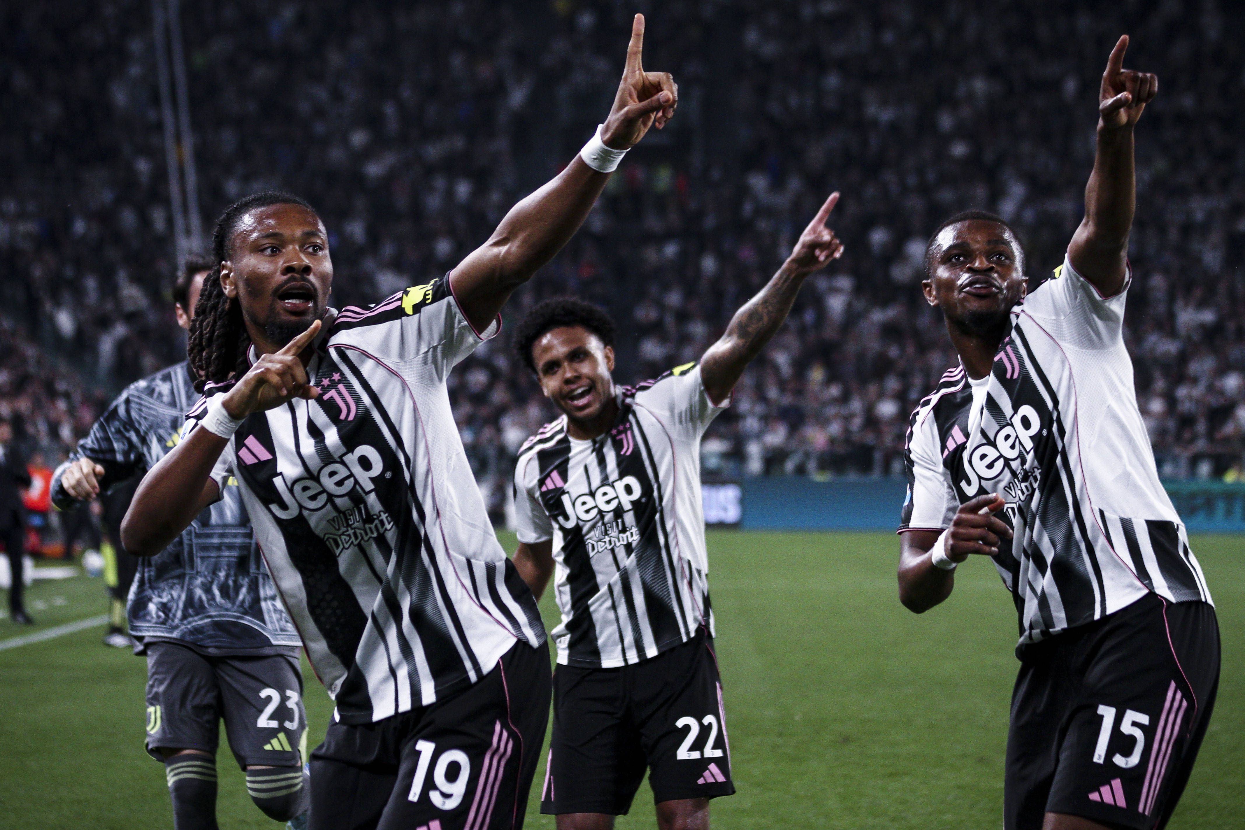 Festejos da Juventus diante do Bolonha