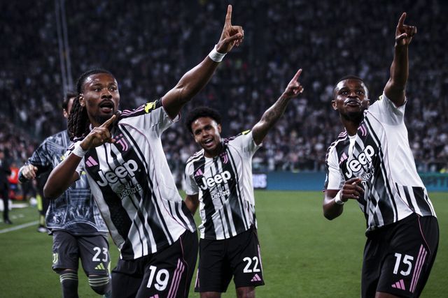 Festejos da Juventus diante do Bolonha