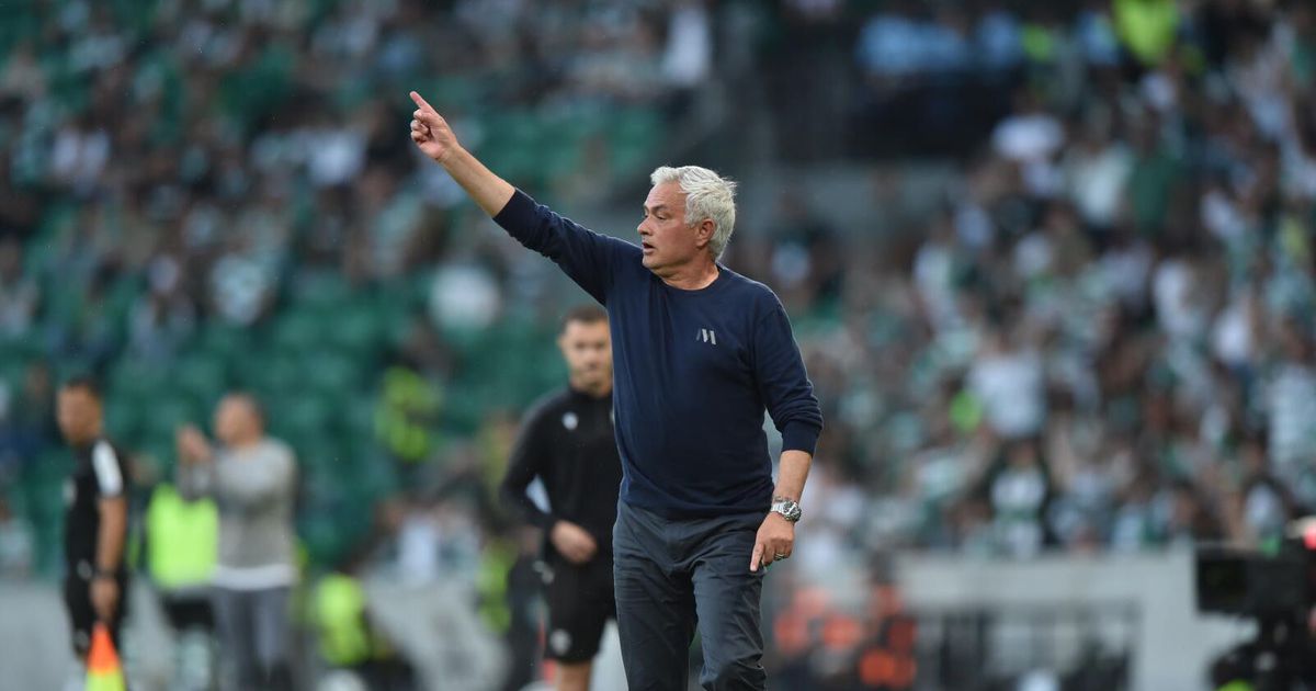 Mourinho: «Estava para meter o Bah pouco antes do golo do Sporting»