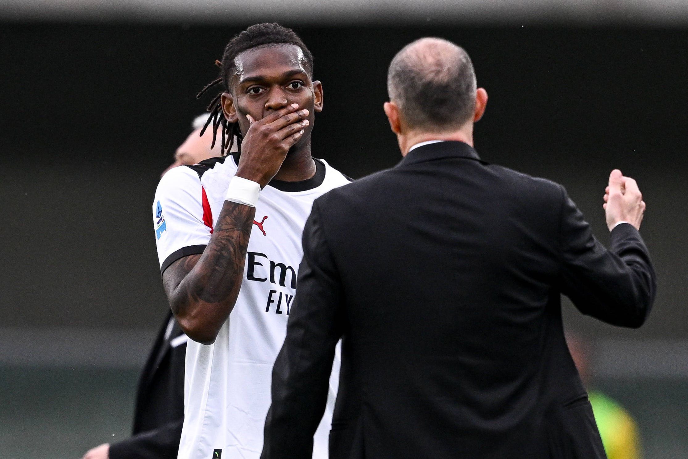 Rafael Leão pediu justificação a Allegri após ser substituído