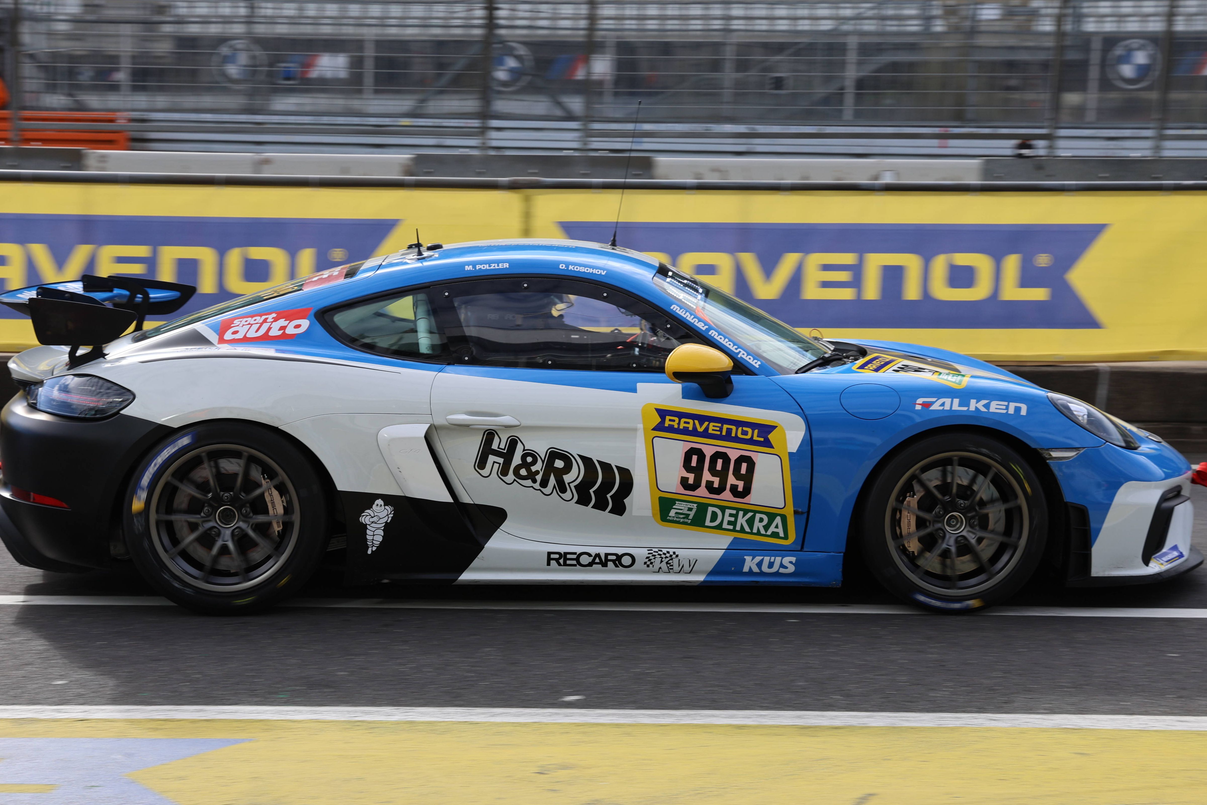 O polaco Kosohov não vai voltar tão cedo a sentar-se ao volante. IMAGO