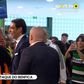 O momento em que Rui Costa se queixa a elementos da segurança do esta´dio de Alvalade