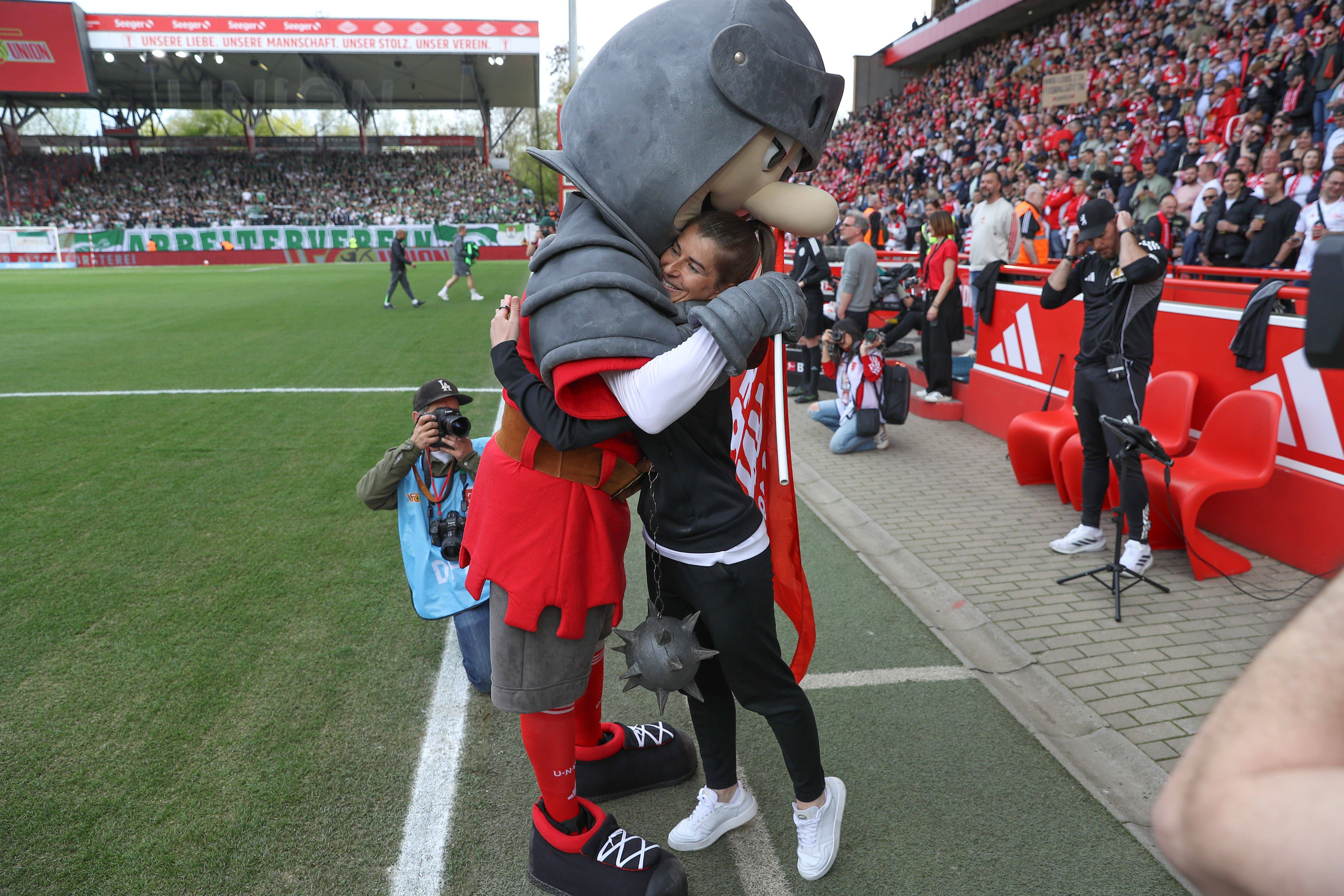 Estreia histórica de Marie-Louise Eta à frente do Union Berlin na Bundesliga - foto: Imago