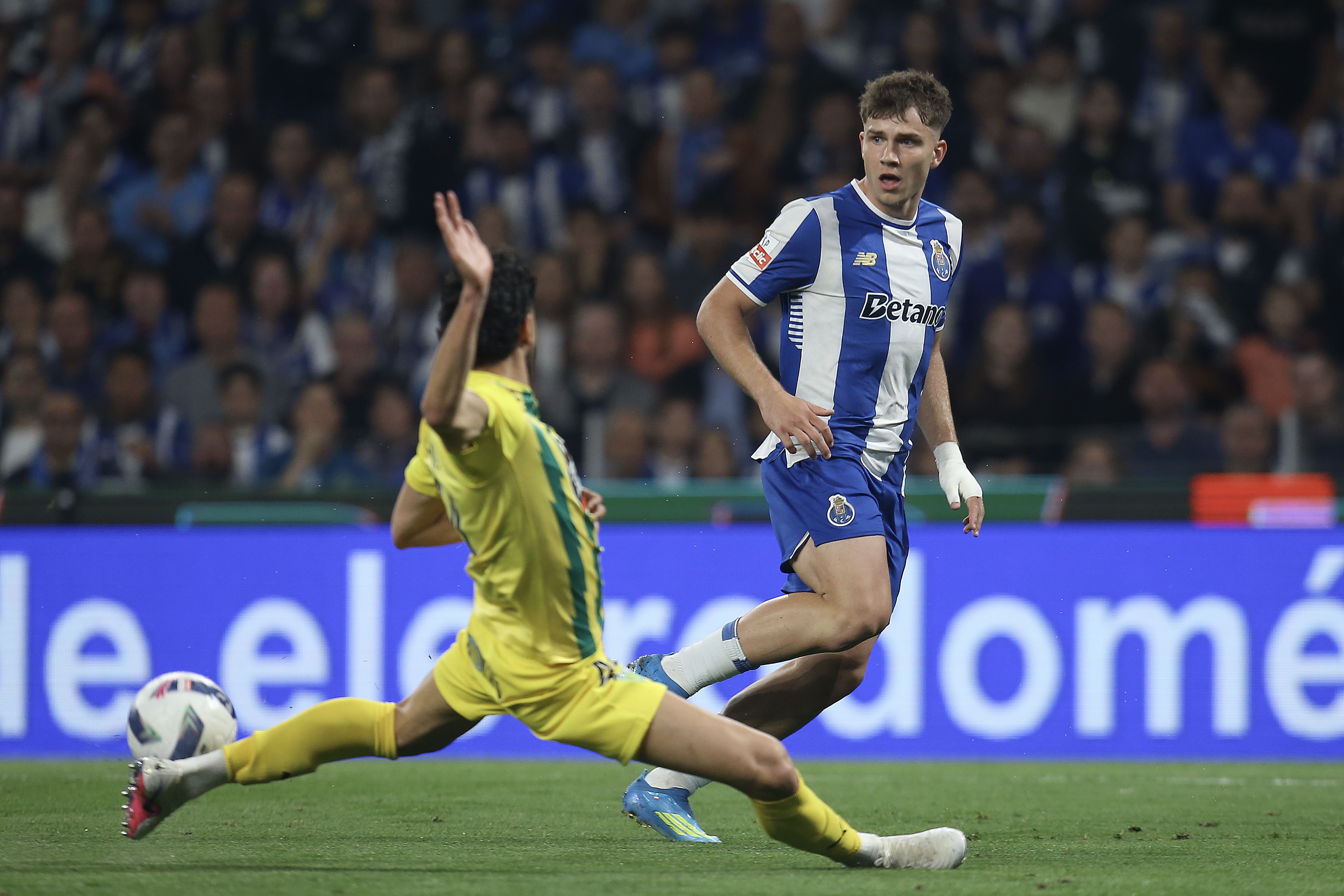 Momento do FC Porto-Tondela - Foto: Manuel Fernando Araújo/LUSA