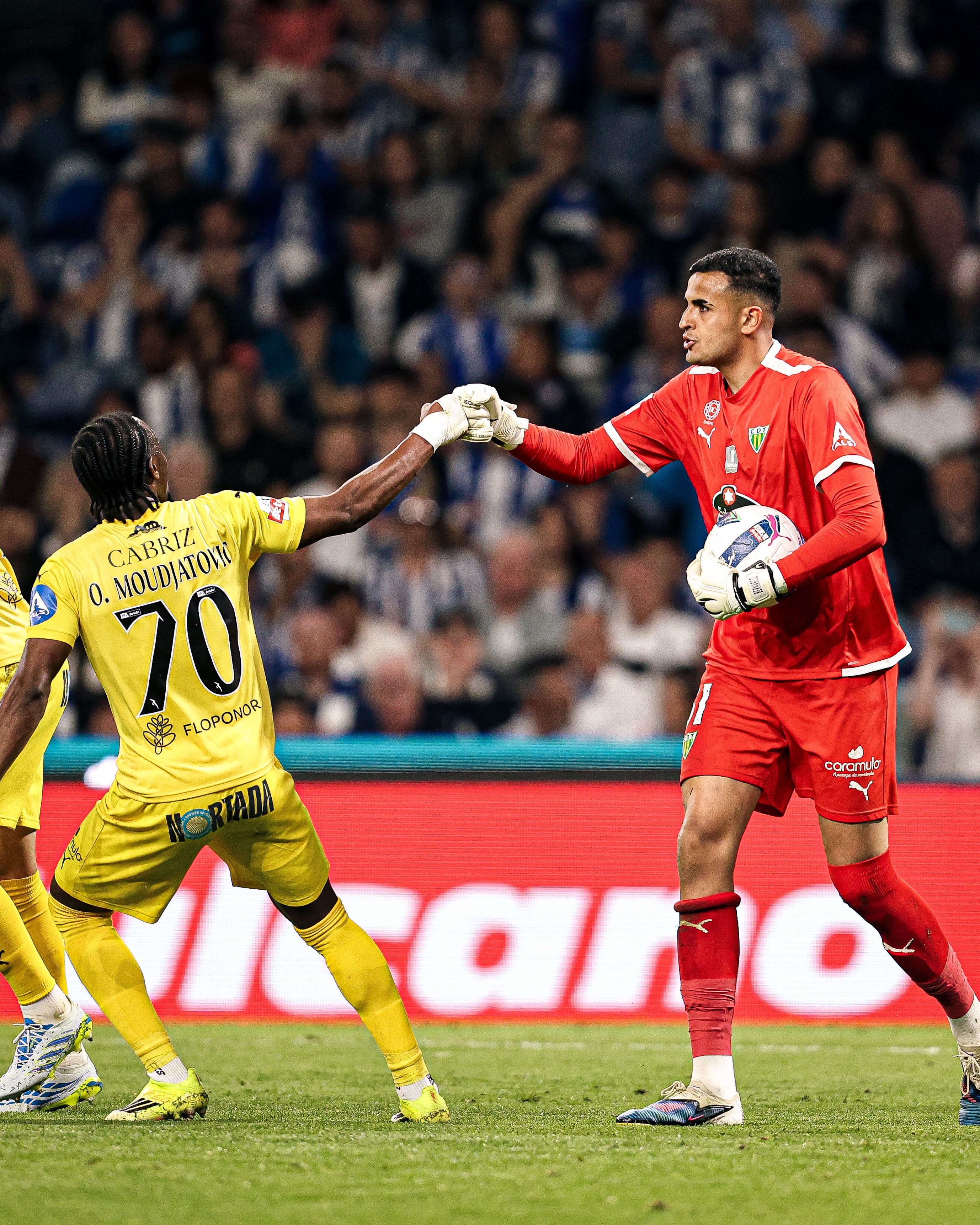 Bernardo Fontes defendeu o penálti de Alan Varela - Foto: LIGA PORTUGAL