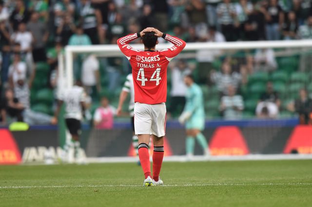 Tomás Araújo voltou a lesionar-se no dérbi frente ao Sporting - Foto: Miguel Nunes