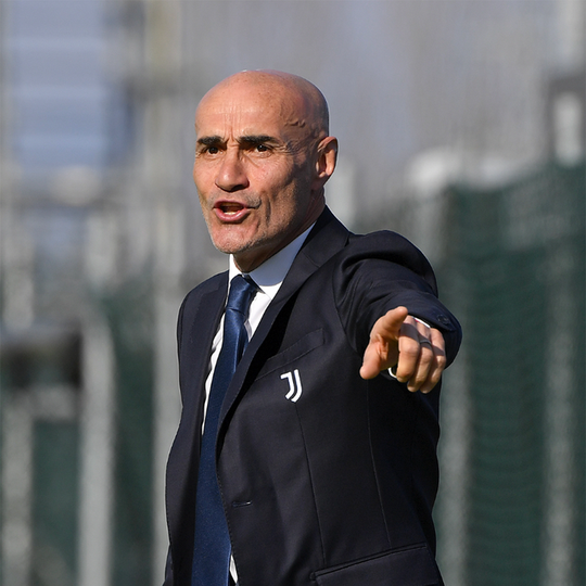 Juventus oficializa treinador para os últimos dois jogos
