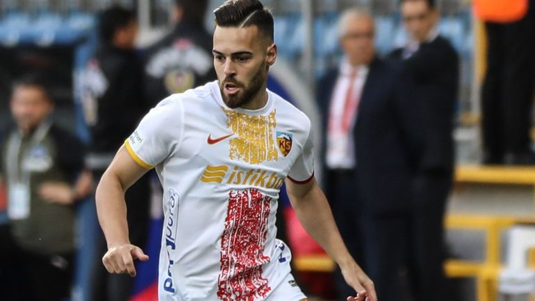 Exibição de sonho de Miguel Cardoso vale vitória ao Kayserispor