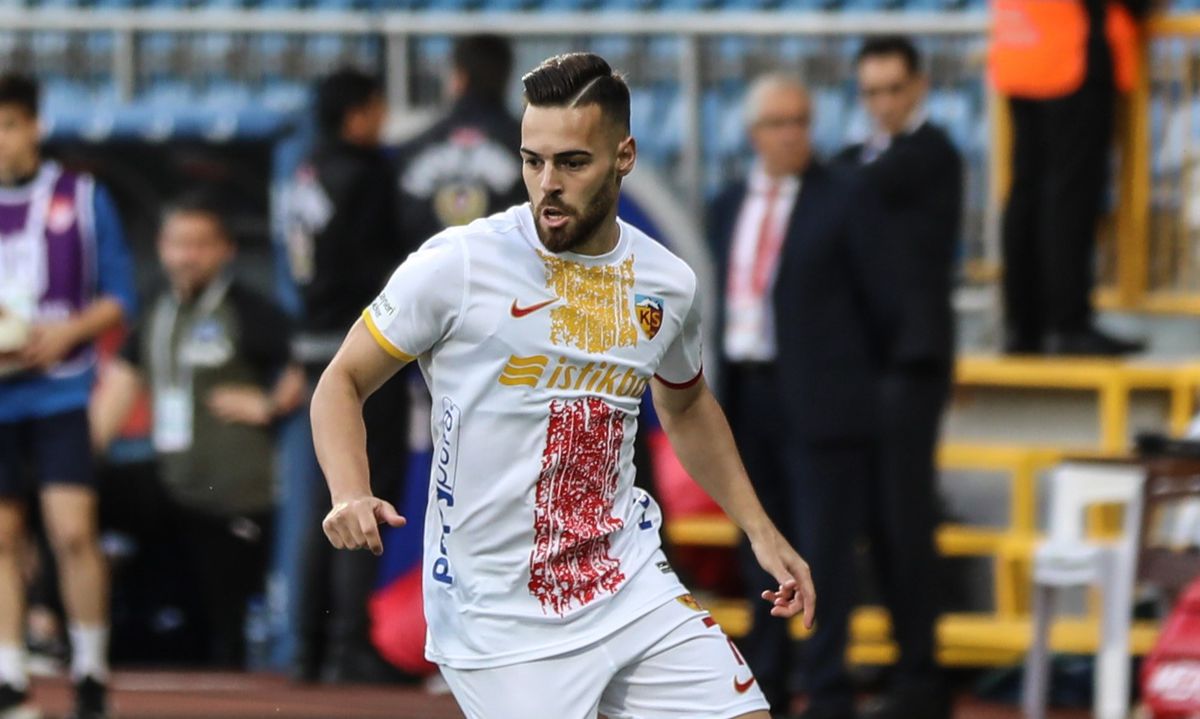 Exibição de sonho de Miguel Cardoso vale vitória ao Kayserispor