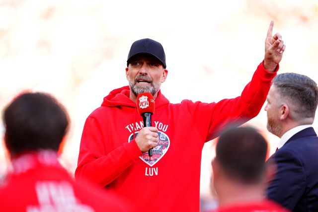 Klopp despede-se a... cantar o nome do sucessor: «Agora sou um de vocês»