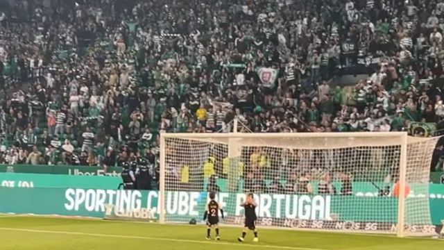 Filho de Varandas marca e festeja... à Gyokeres