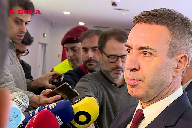 Salvador 'atira-se' à arbitragem: «Houve uma equipa que não deixou...»