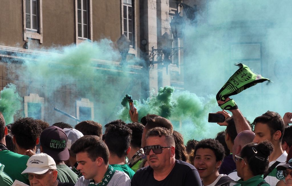 EM DIRETO: acompanhe a receção aos bicampeões do Sporting na CM Lisboa