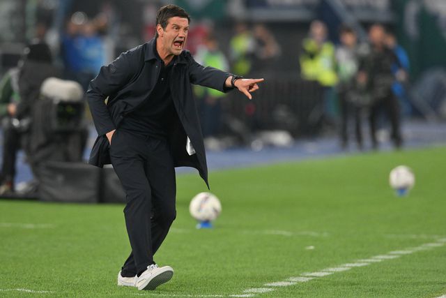 «És um m...! Depois do jogo, acabo contigo!»: a confusão no Parma-Nápoles