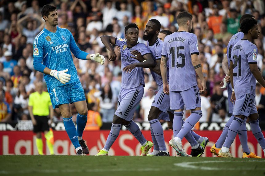 Vinícius no Mestalla em 2023