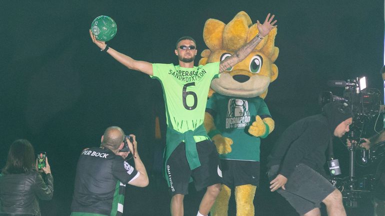 Debast e a festa do bicampeonato: «Nunca experienciei isto na minha vida»